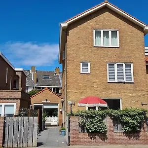 Apartment Short